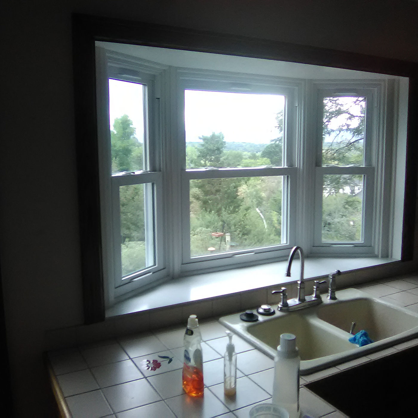 Kitchen sink under a bay window